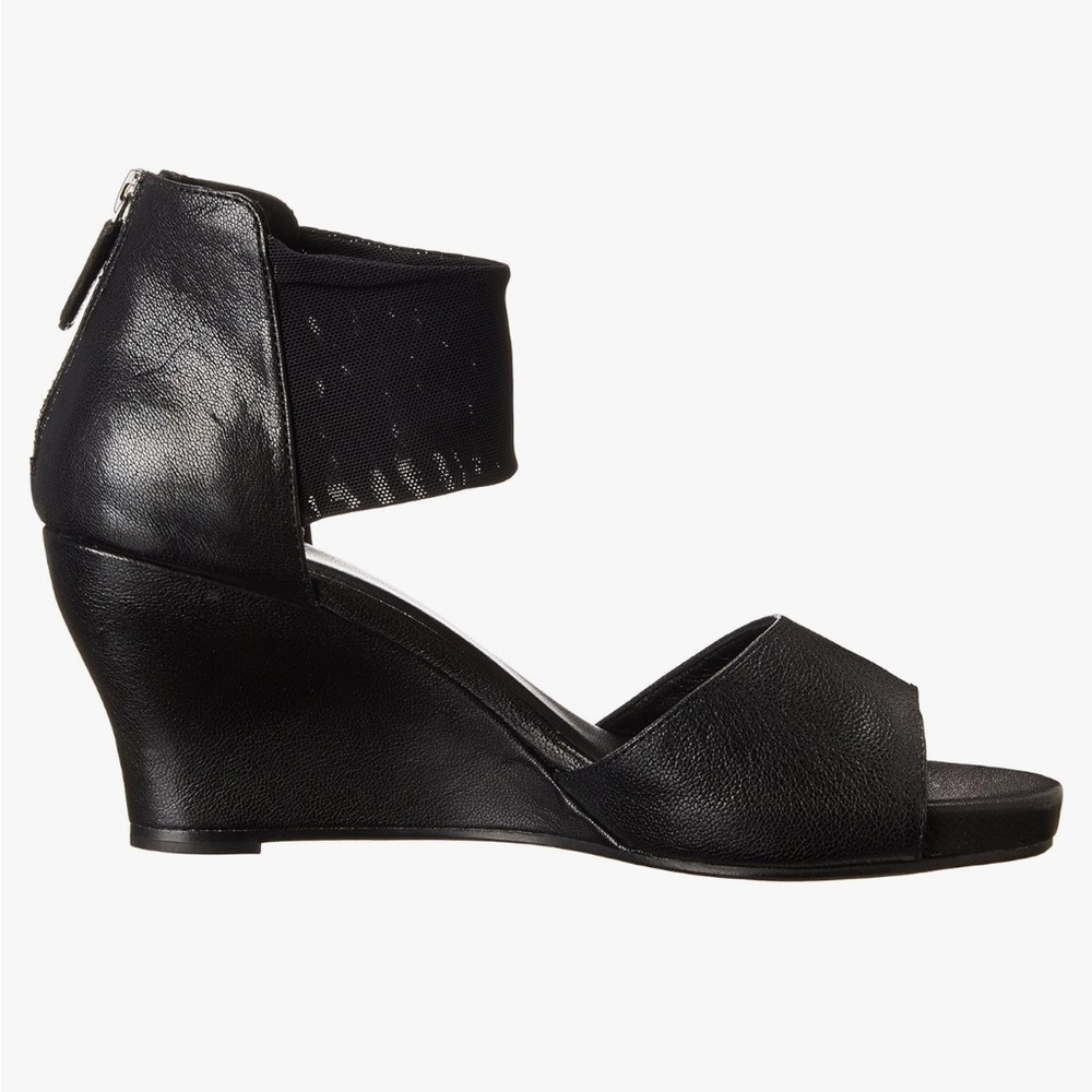 Eileen Fisher Corona Mid-Wedge Black LeatherSandals Size 6.5 NWOT